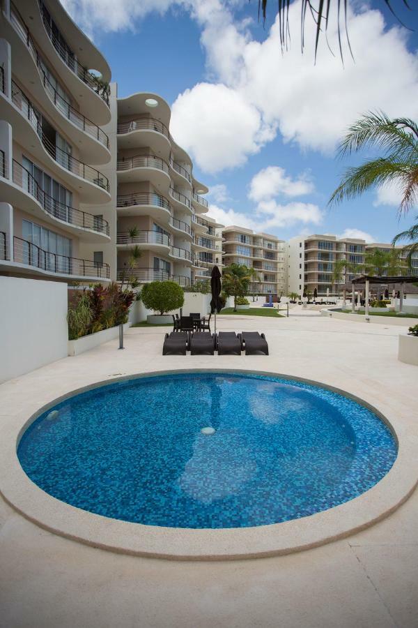 Large&Modern Apartment With Private Terrace Cancun Bagian luar foto